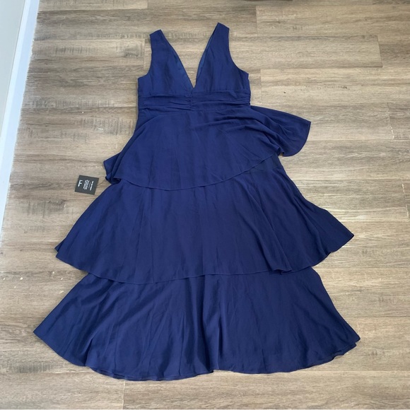NWT lulus celebration time navy blue sleeveless tiered midi dress size XL - Picture 7 of 7